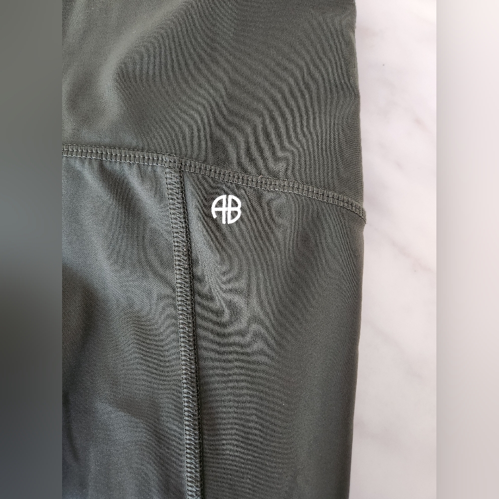 Anine Bing Sport Bran Leggings full‎ coverage - Picture 8 of 11